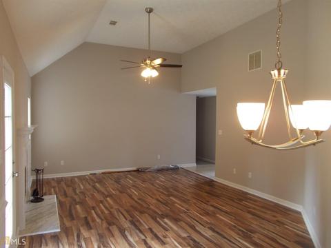 90 Princeton Ct, Covington, GA 30016 photo 7