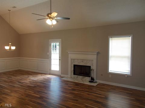 90 Princeton Ct, Covington, GA 30016 photo 8