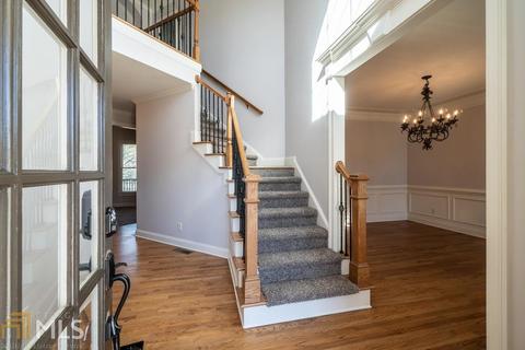 153 Silvertop Dr, Grayson, GA 30017 photo 5