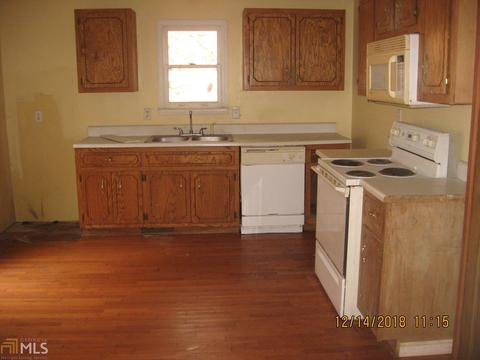 233 Orme St, Clayton, GA 30525 photo 6