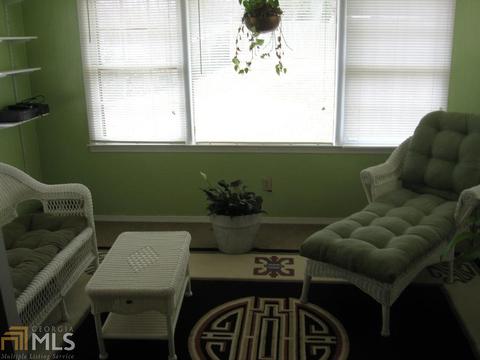 6850 Stratton Cir, Morrow, GA 30260 photo 5