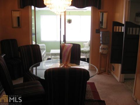 6850 Stratton Cir, Morrow, GA 30260 photo 4