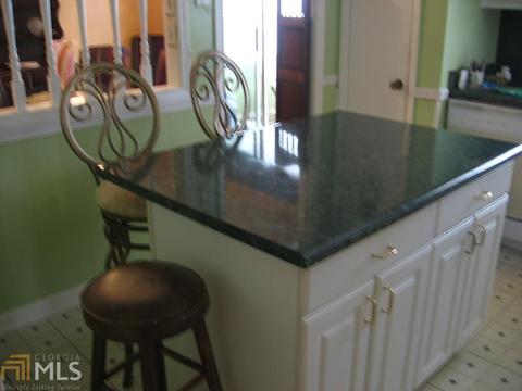 6850 Stratton Cir, Morrow, GA 30260 photo 6