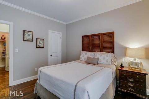 2935 Surrey Ln, Chamblee, GA 30341 photo 9