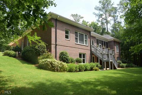 3002 Foxcroft Ct, Lagrange, GA 30240 photo 2