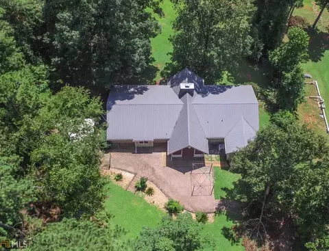 210 Mckinley Cir, Lagrange, GA 30240 photo 4