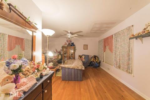 6575 Pleasant Valley Dr, Morrow, GA 30260 photo 5
