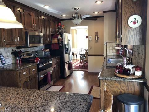 638 Rivermill Rd, Bethlehem, GA 30620 photo 3