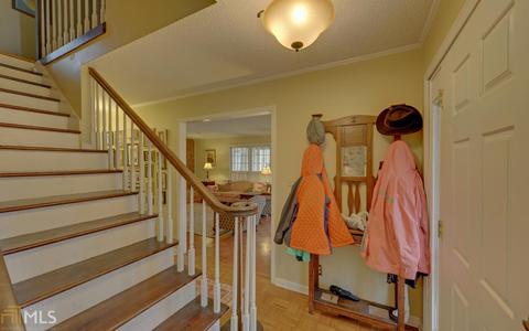 77 Beaver Brook Cir, Toccoa, GA 30577 photo 4
