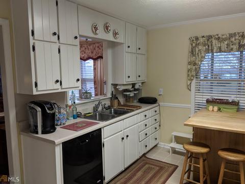 6580 Pea Ridge Rd, Cornelia, GA 30531 photo 4