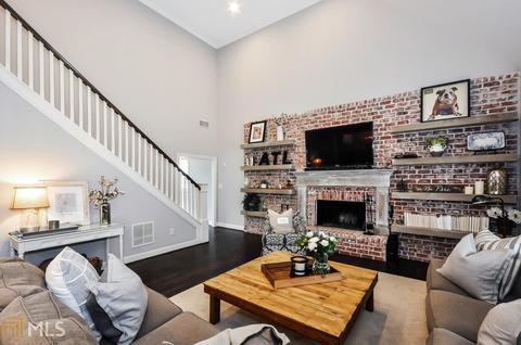 1892 Ham Dr, Chamblee, GA 30341 photo 9