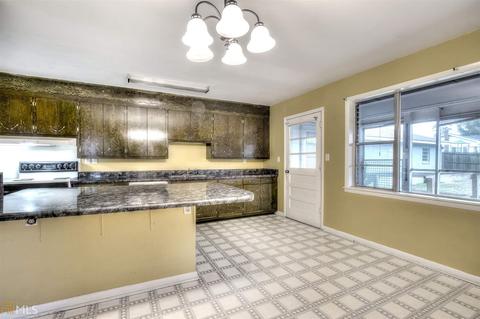 955 E Hermitage Rd, Rome, GA 30161 photo 6