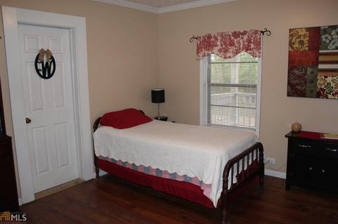 982 Wares Cross Rd, Lagrange, GA 30240 photo 6