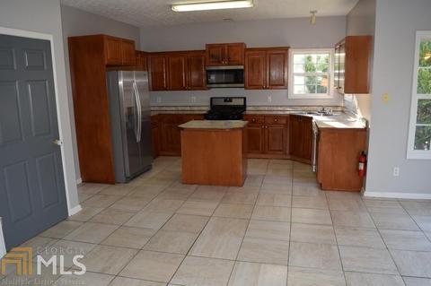 25 Winchester Ct, Covington, GA 30016 photo 6