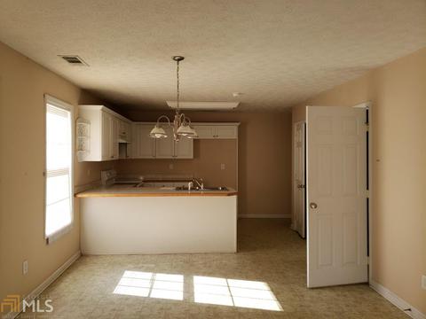 150 Autumn Ct, Covington, GA 30016 photo 6