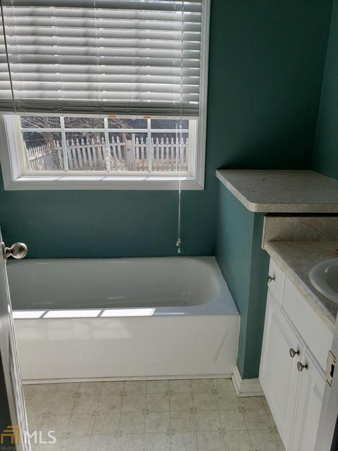 150 Autumn Ct, Covington, GA 30016 photo 12
