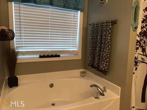 215 Shadowbrook Trce, Covington, GA 30016 photo 11