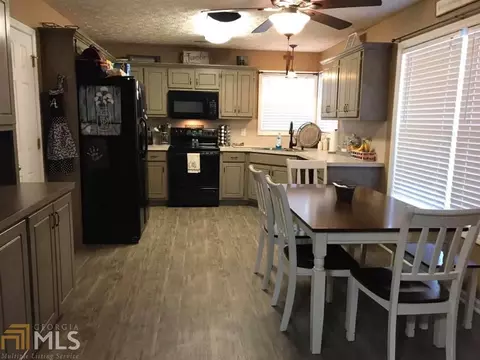 215 Shadowbrook Trce, Covington, GA 30016 photo 6