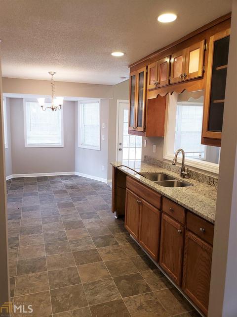 45 Fairwoods Ct, Covington, GA 30016 photo 9