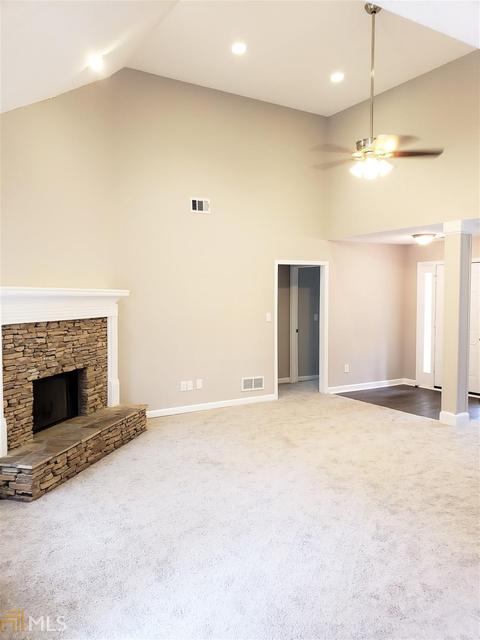 45 Fairwoods Ct, Covington, GA 30016 photo 4