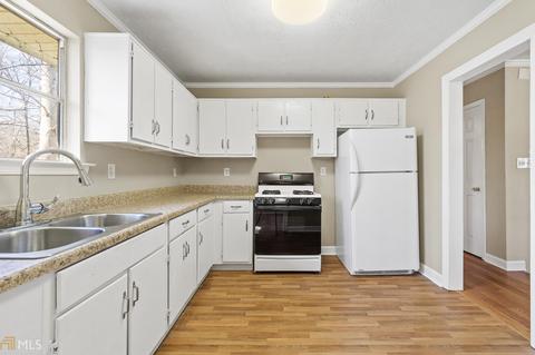 6587 Cameron Rd, Morrow, GA 30260 photo 2