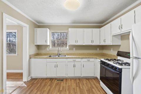 6587 Cameron Rd, Morrow, GA 30260 photo 3