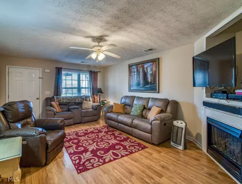 492 Cathedral Dr, Mcdonough, GA 30253 photo 5