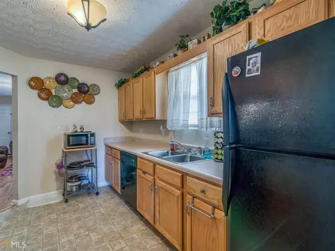 492 Cathedral Dr, Mcdonough, GA 30253 photo 8