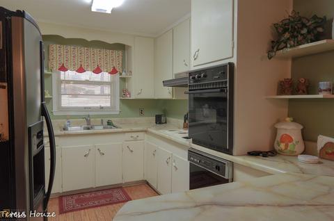 212 Hickory Ter, Lagrange, GA 30240 photo 6