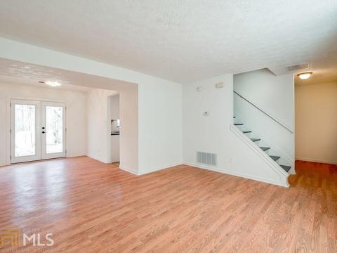 4828 Oak Path, Stone Mountain, GA 30088 photo 3