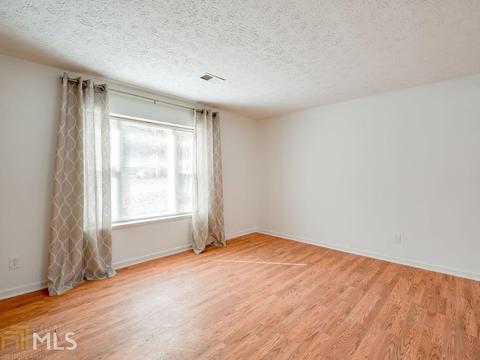 4828 Oak Path, Stone Mountain, GA 30088 photo 4