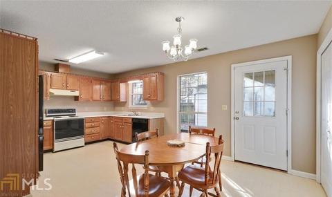 135 Rose Dr, Springfield, GA 31329 photo 9
