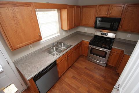 301 Preakness Dr, Lagrange, GA 30241 photo 3