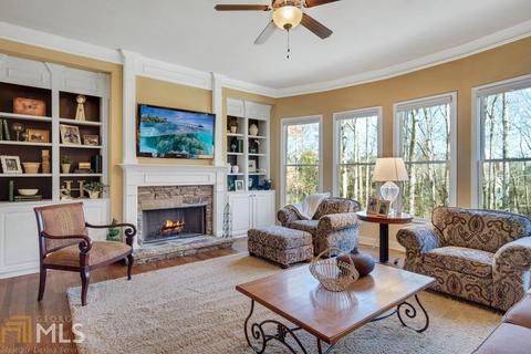 265 Patrick Cir, Suwanee, GA 30024 photo 4