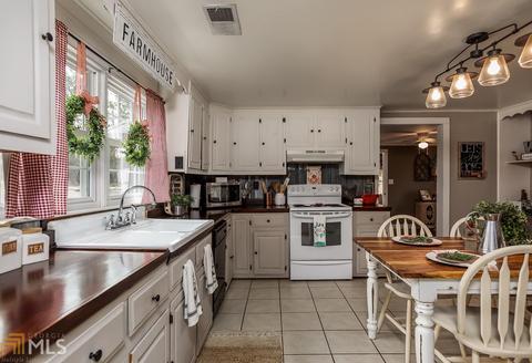 157 Five Points Rd, Buchanan, GA 30113 photo 9