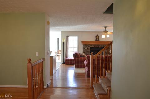 139 Maize Mill Path, Clarkesville, GA 30523 photo 4