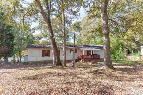 140 E James Cir, Hampton, GA 30228 photo 2