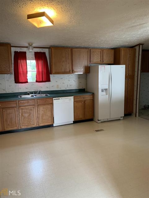 206 Centennial Dr, Byron, GA 31008 photo 8