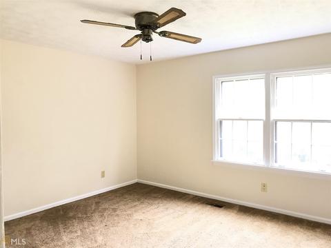 108 Shannon Dr, Lagrange, GA 30241 photo 6