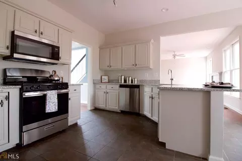 430 Spring Gate Rd, Stone Mountain, GA 30087 photo 3