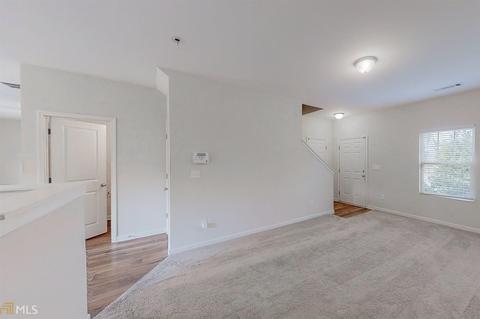 6058 Semaphore Rdg, Rex, GA 30273 photo 4