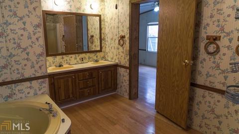 1041 Martin Rd, Talmo, GA 30575 photo 12