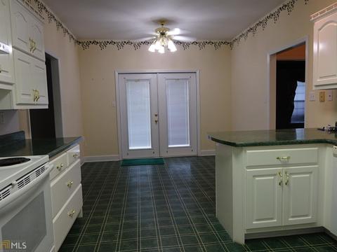 656 Benjamin Rd, Claxton, GA 30417 photo 3