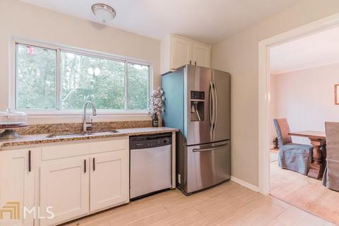 4073 Longview Dr, Chamblee, GA 30341 photo 11