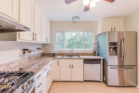 4073 Longview Dr, Chamblee, GA 30341 photo 10