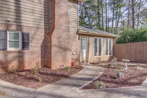 85 Ivy Dr, Covington, GA 30016 photo 2