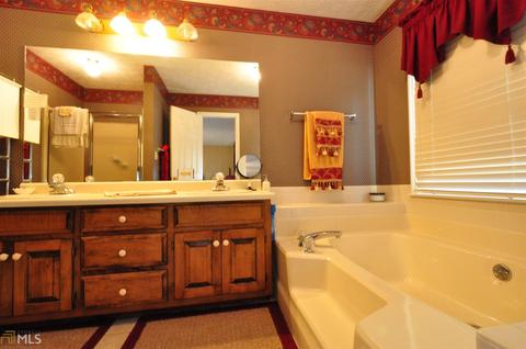 193 Roy Stallings Rd, Lagrange, GA 30240 photo 9