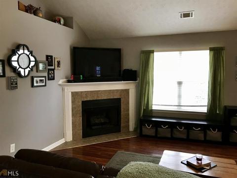 305 Cobb Ct, Hampton, GA 30228 photo 3