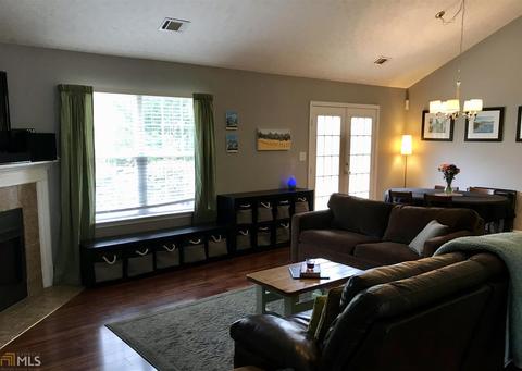 305 Cobb Ct, Hampton, GA 30228 photo 4