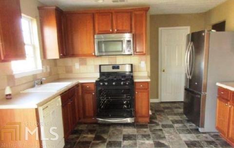 1067 Maple Leaf Dr, Mcdonough, GA 30253 photo 8